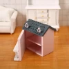 Mini maison rose en bois 1/12ᵉ, porte ouverte