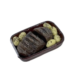 Alternative view of Plat rôti de boeuf , pomme de terre