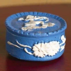 Pot à crème  type " Wedgwood "
