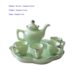 Service à thé en vert céladon pour maison de poupée, ensemble de 6 pièces élégantes comprenant théière, quatre tasses et son plateau.