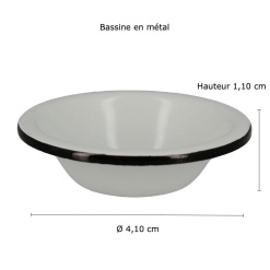 Alternative view of Bassine en métal