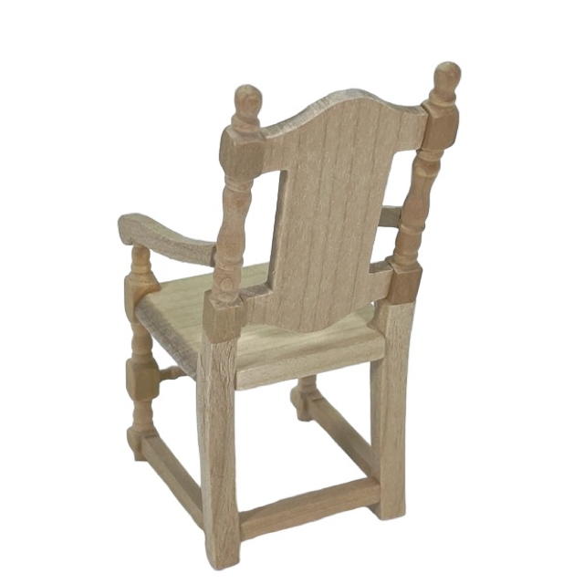 Lot de chaise accoudoirs bois brut pour maison de poupée. Vue arrière