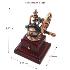 Alternative view of Moulin à Café ancien