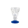 Verre à pied miniature transparent avec socle bleu pour maison de poupée 1/12e