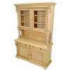 Buffet campagnard miniature en bois brut, parfait pour maisons de poupée, combine beauté et fonctionnalité.
