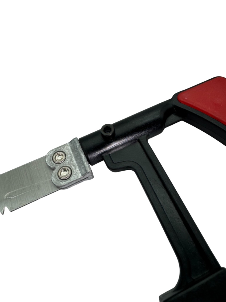 Scie multi-matériaux pour modélisme avec kit de lames interchangeables