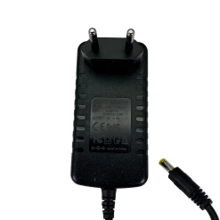 Transformateur Alimentation 220 volts 12 volts 3 ampères pour maison de poupée