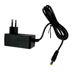 Alimentation 220 volts 12 volts 5 ampères pour maison de poupée