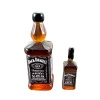 Lot de deux bouteilles Jack Daniel’s en résine ambre — vue principale fond blanc