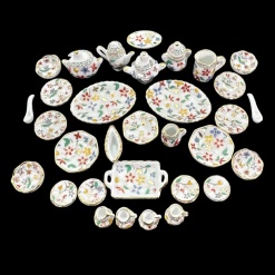 Service de table fleuri en céramique 36 pièces — vue principale