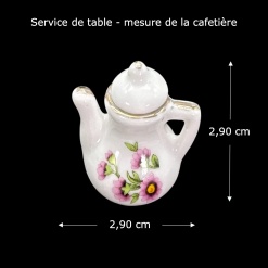Service de table marguerites roses en céramique 50 pièces — vue de la cafetière avec dimensions
