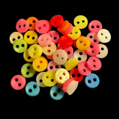 mini boutons de mercerie miniature colorés pour maison de poupée 1/12e