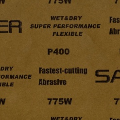 papier abrasif grain P400 verso pour ponçage fin du bois miniature