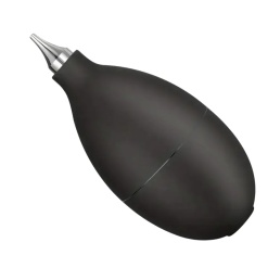 Soufflette en caoutchouc avec embout métal pour nettoyer une maison de poupée 1/12e