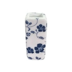 vase carré miniature en céramique décor floral bleu pour maison de poupée 1/12e