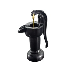 pompe à eau miniature en métal noir 1/12e avec levier fonctionnel