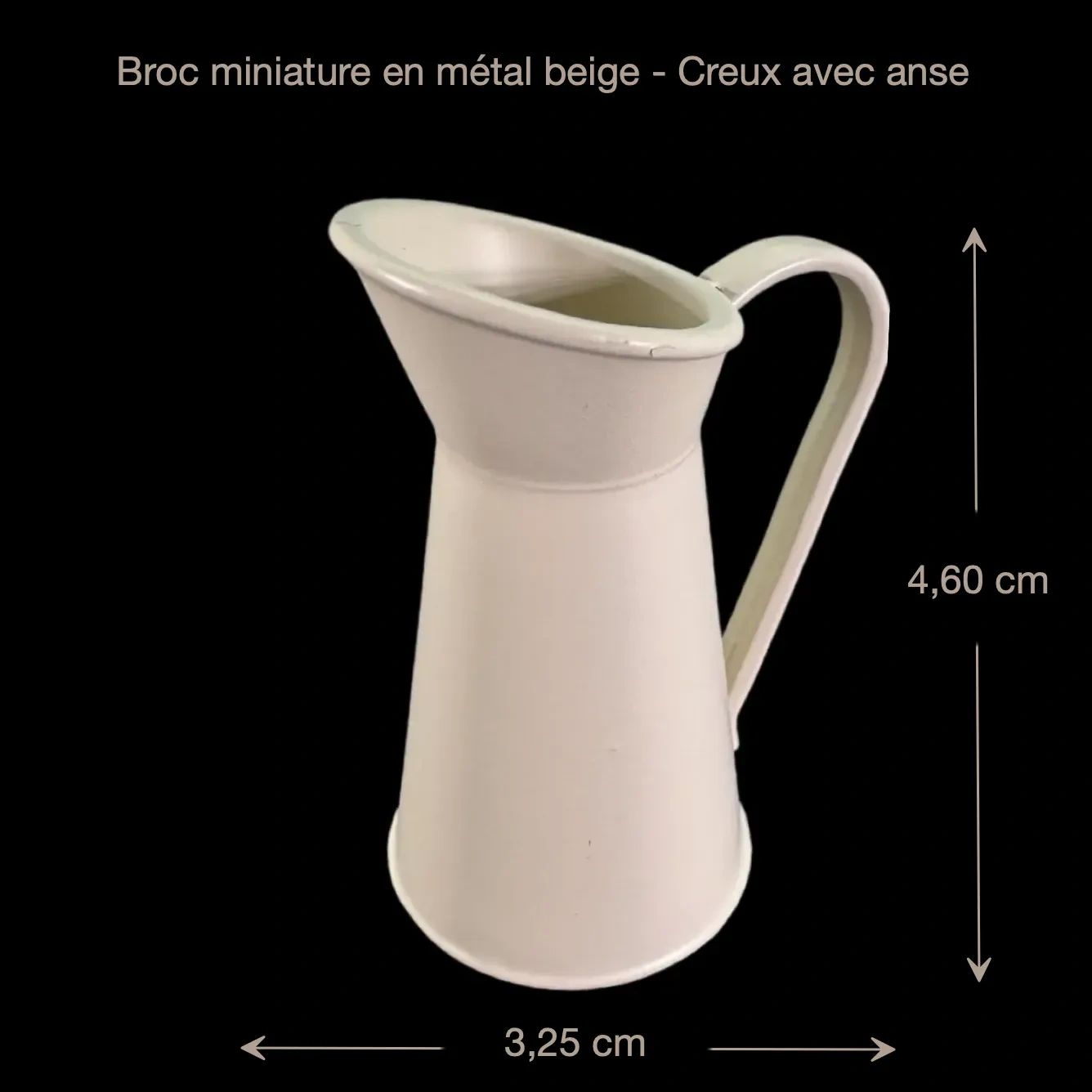 Broc miniature en métal beige avec dimensions 1/12e