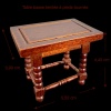 Dimensions de la table basse miniature en bois teinté