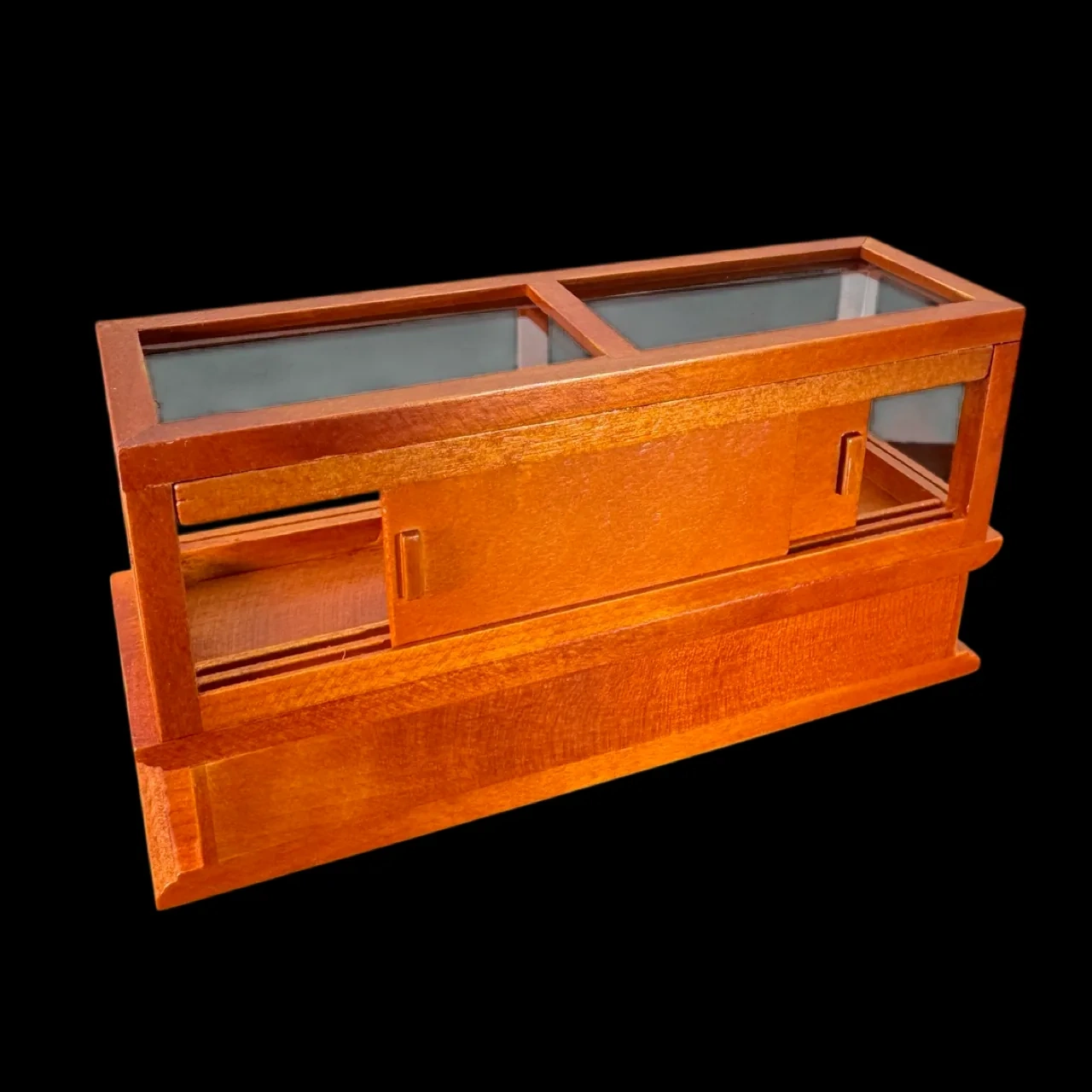 Comptoir-vitrine miniature avec portes coulissantes ouvertes 1/12e