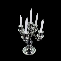 Chandelier miniature argenté à 5 branches en métal avec bougies blanches