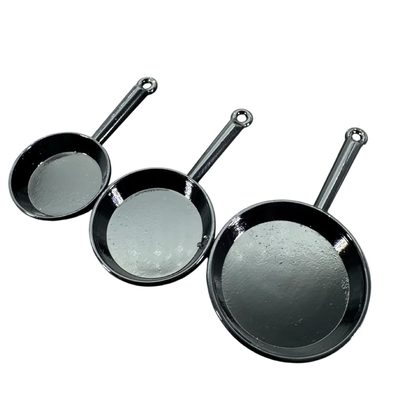 Lot de 3 poêles miniatures noires en métal
