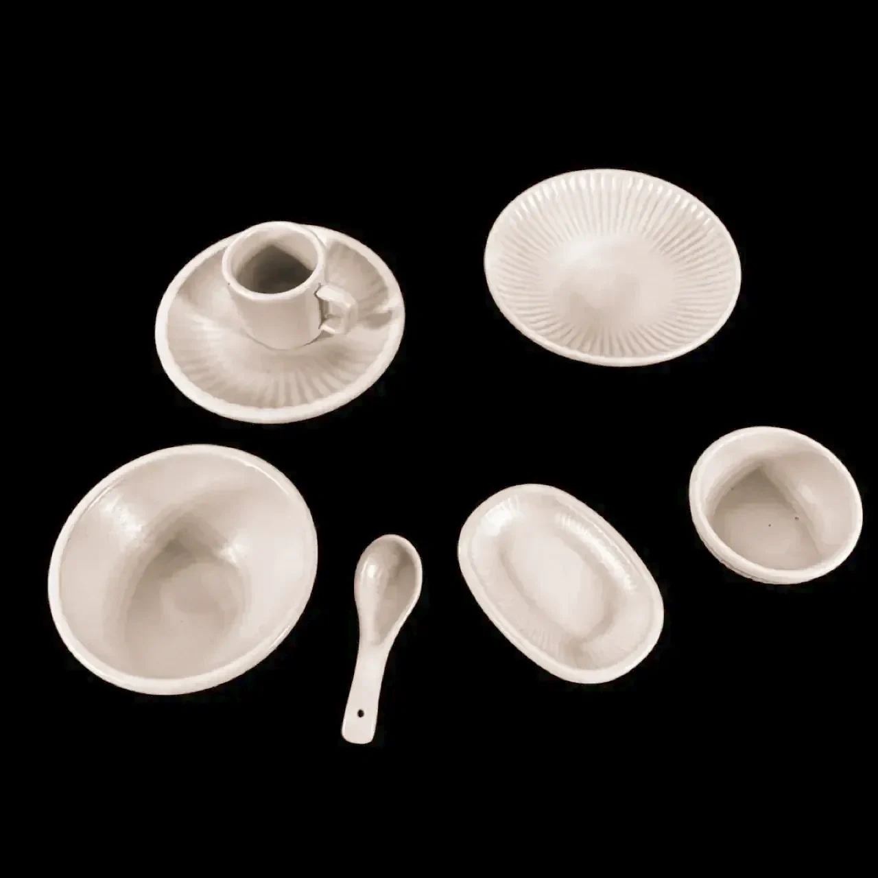 Service de vaisselle chinoise miniature en métal beige 7 pièces