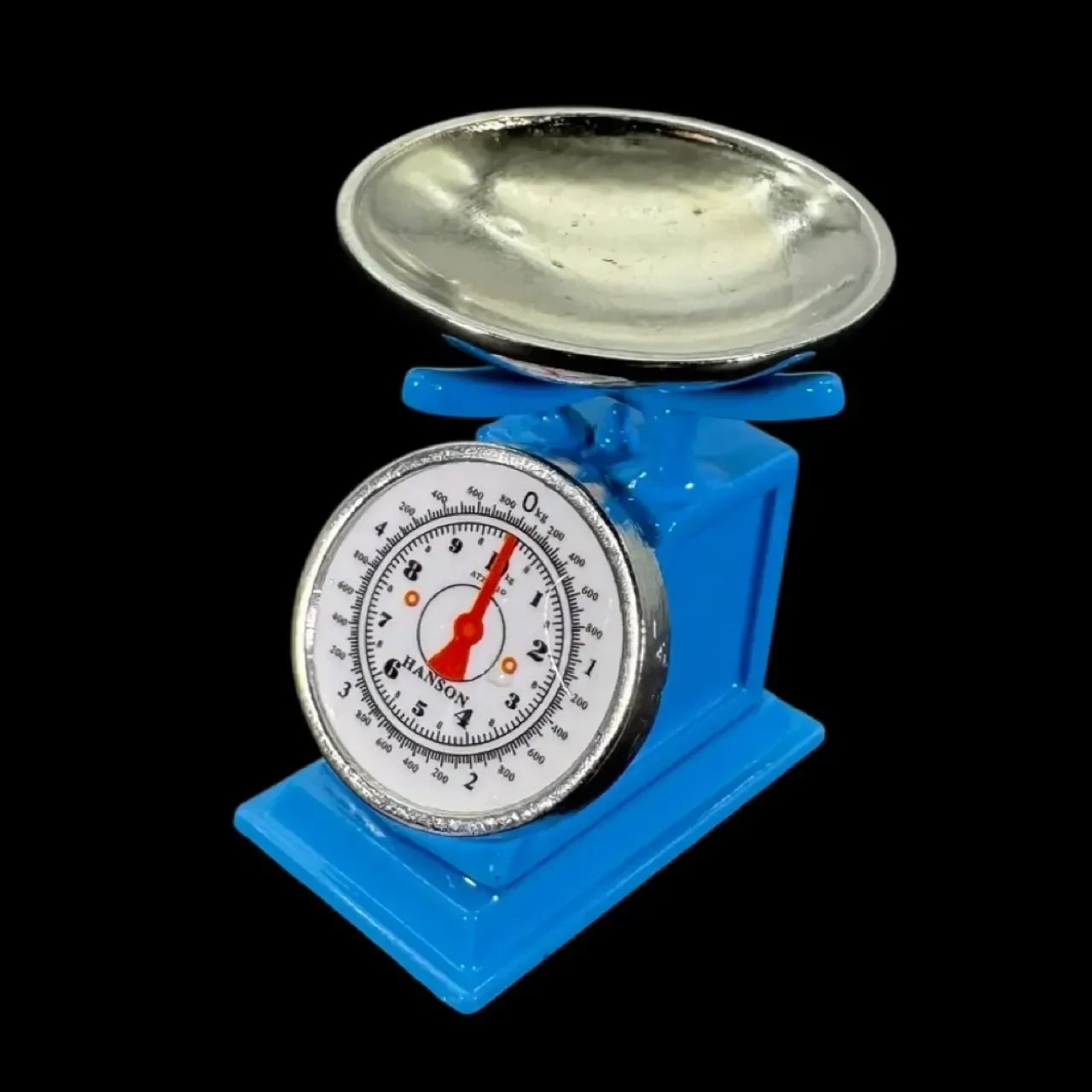 Balance miniature bleue en métal avec plateau amovible