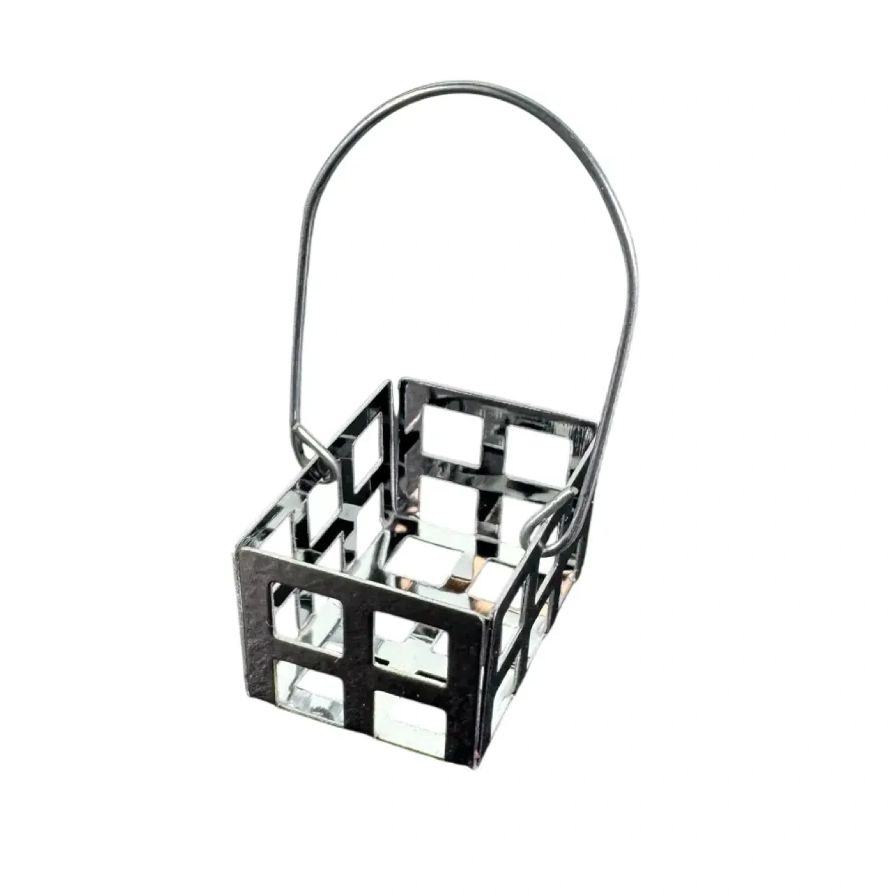 Panier miniature argenté à quatre compartiments avec anse